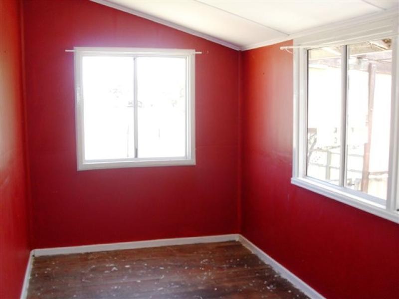 21 Woolgar Avenue, Merredin WA 6415