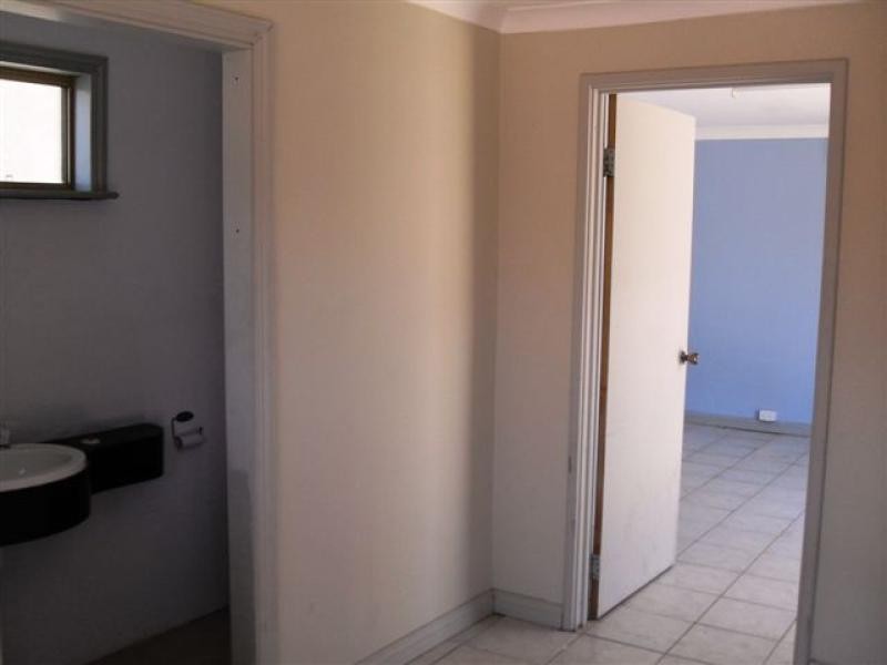 21 Woolgar Avenue, Merredin WA 6415