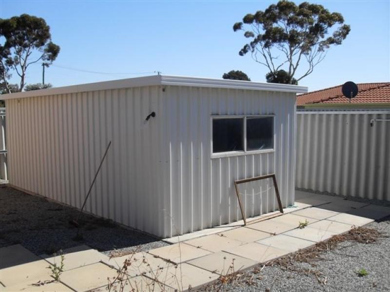 18 Priestley Street, Merredin WA 6415