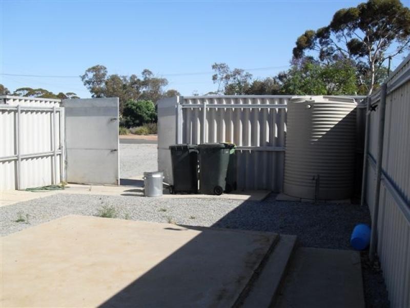 18 Priestley Street, Merredin WA 6415
