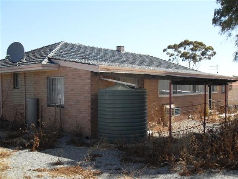 18 Priestley Street, Merredin WA 6415