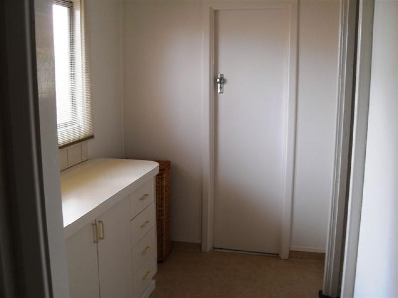 5 Lefroy Street, Merredin WA 6415