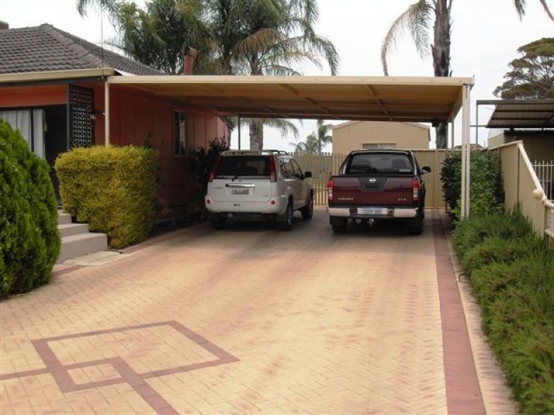 5 Lefroy Street, Merredin WA 6415