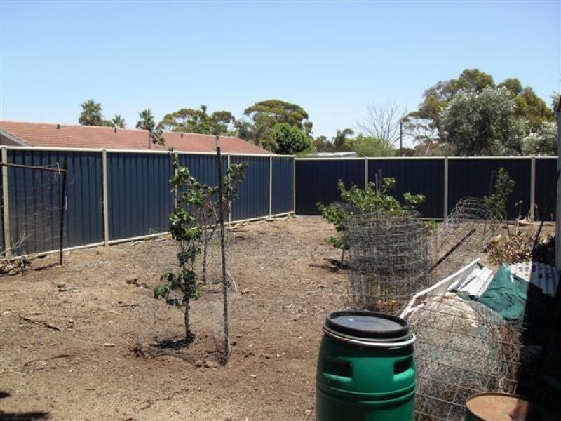 9 Growden Street, Merredin WA 6415
