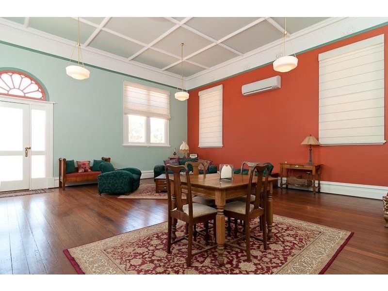 60 Massingham Street, Kellerberrin WA 6410