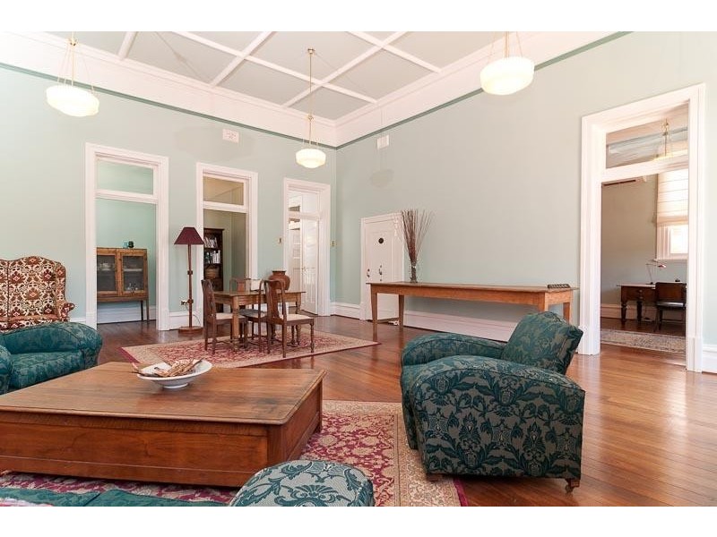 60 Massingham Street, Kellerberrin WA 6410