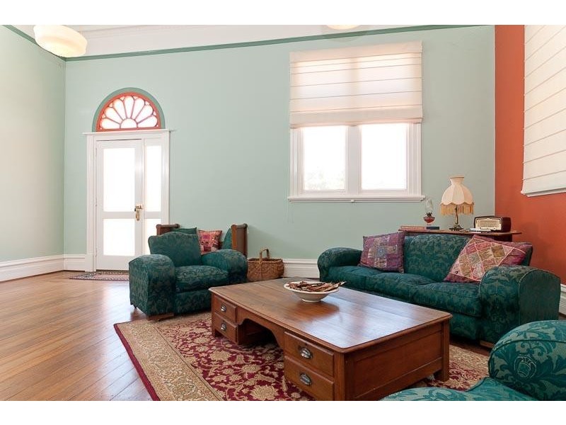 60 Massingham Street, Kellerberrin WA 6410