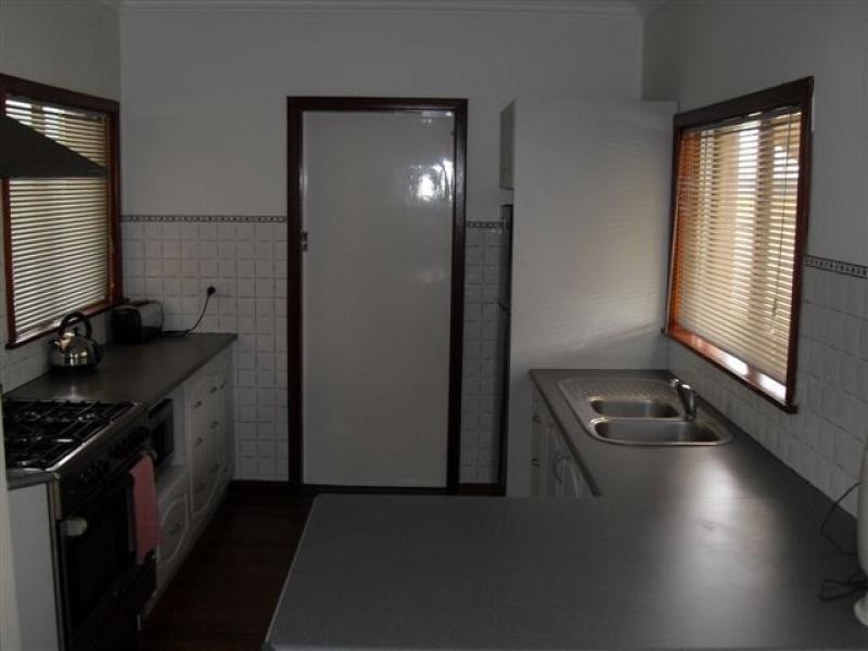 6 Haines Street, Merredin WA 6415