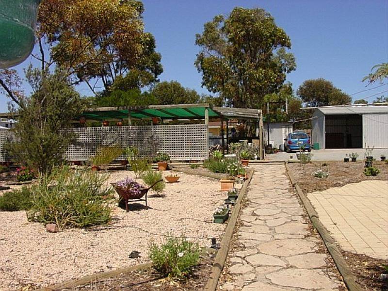 21 WELLS ST., Streaky Bay SA 5680