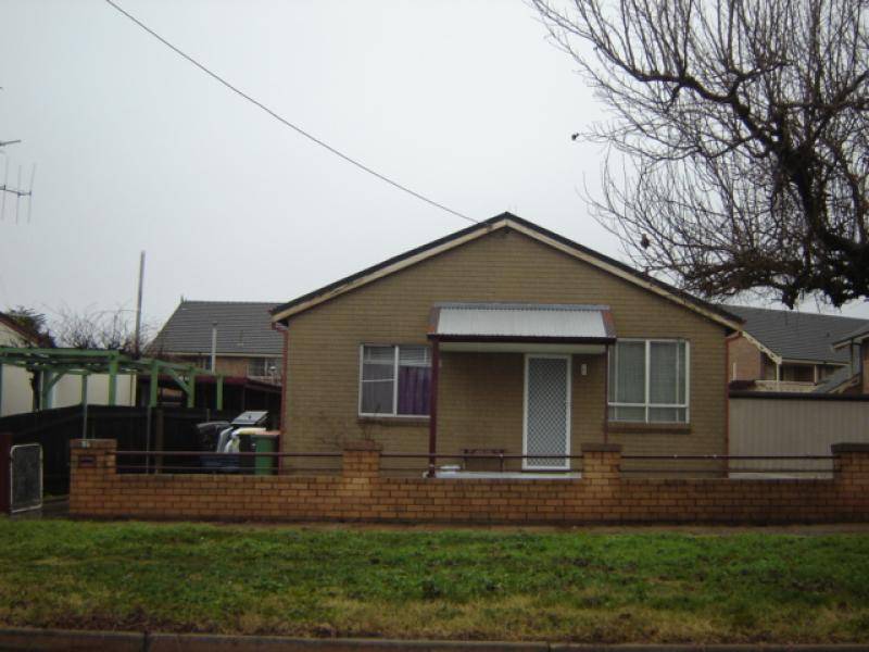 16 GEORGE STREET, Queanbeyan NSW 2620
