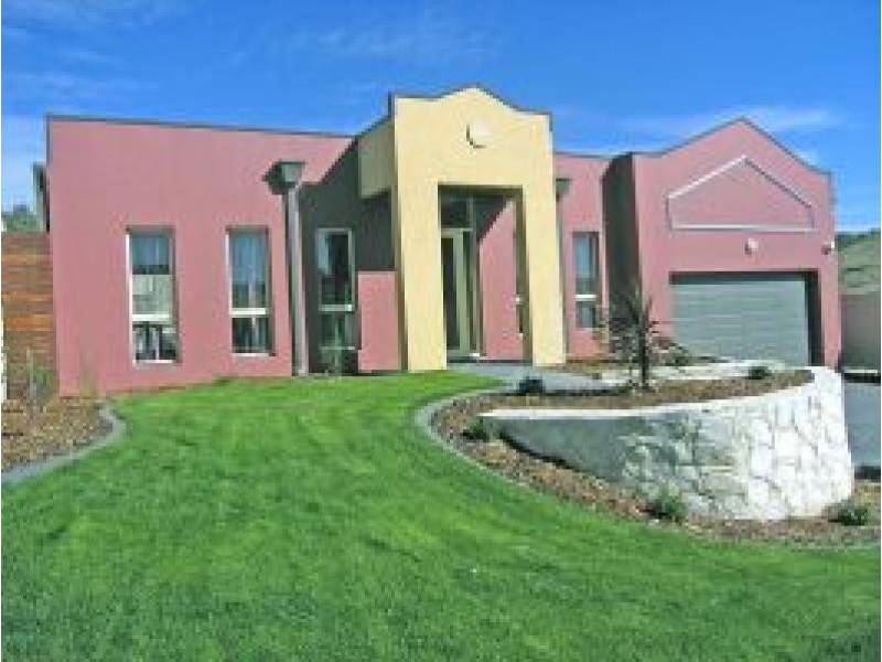 142B WATERFALL DRIVE, Jerrabomberra NSW 2619