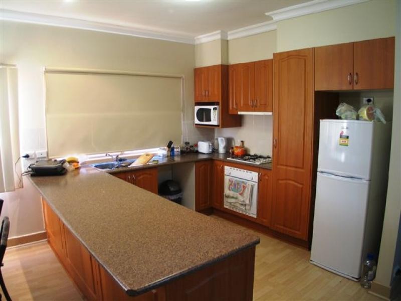 12 WHITE AVENUE, Queanbeyan NSW 2620