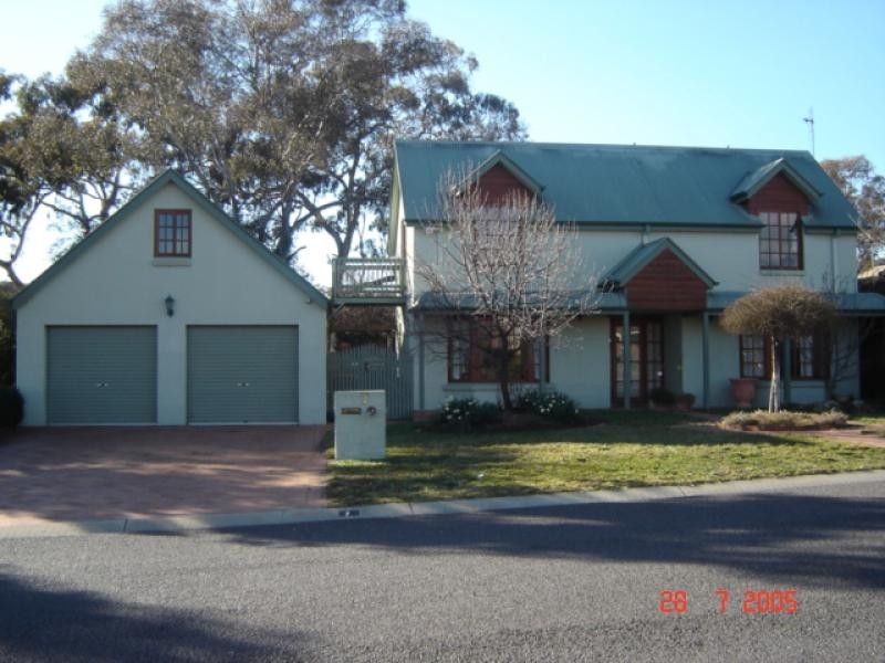 7 FOREST DRIVE, Jerrabomberra NSW 2619