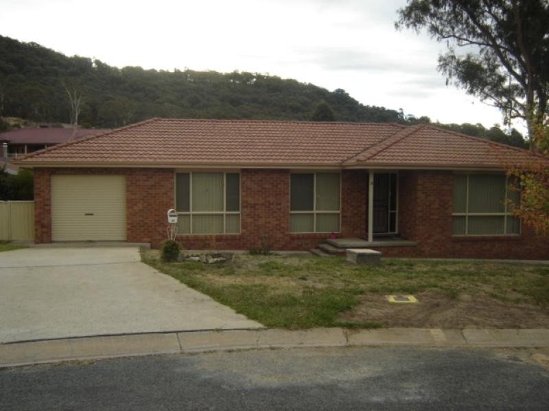 15 MORRISON PLACE, Queanbeyan NSW 2620