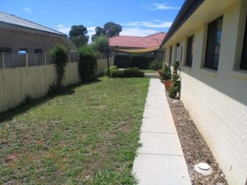 5 TOOROONGA CRESCENT, Jerrabomberra NSW 2619