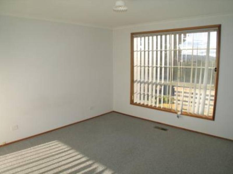 3A BYRNE PLACE, Jerrabomberra NSW 2619