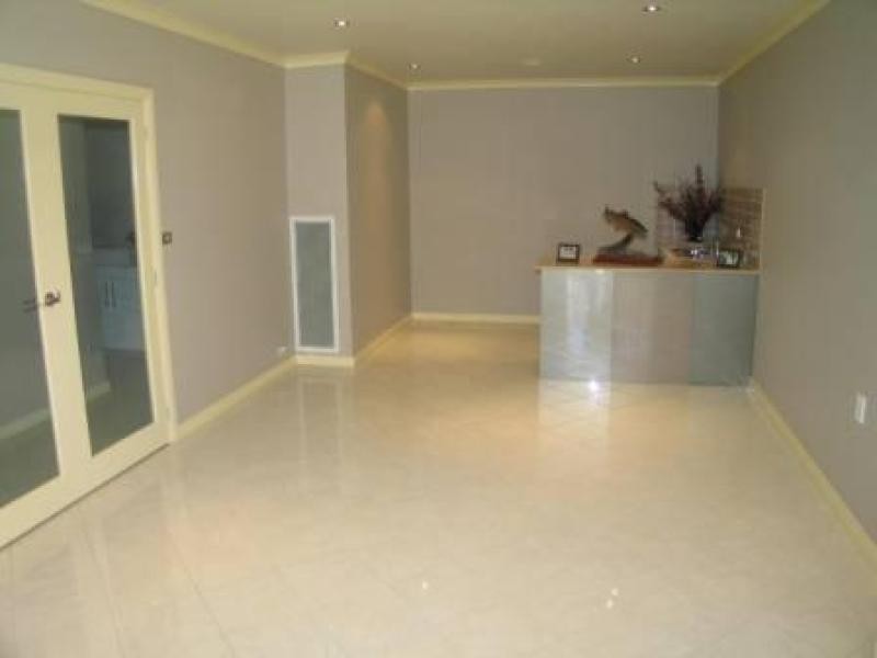 85 WATERFALL DRIVE, Jerrabomberra NSW 2619