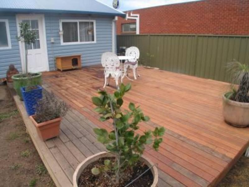 9 GILMORE PLACE, Queanbeyan NSW 2620