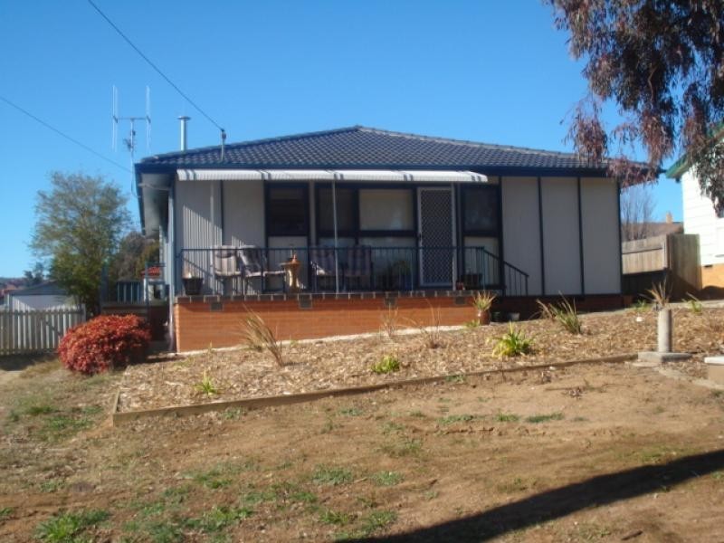 22 OLERIA STREET, Queanbeyan NSW 2620