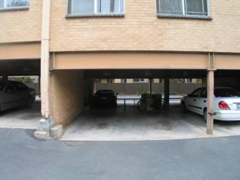 16/46 Trinculo Place, Queanbeyan NSW 2620