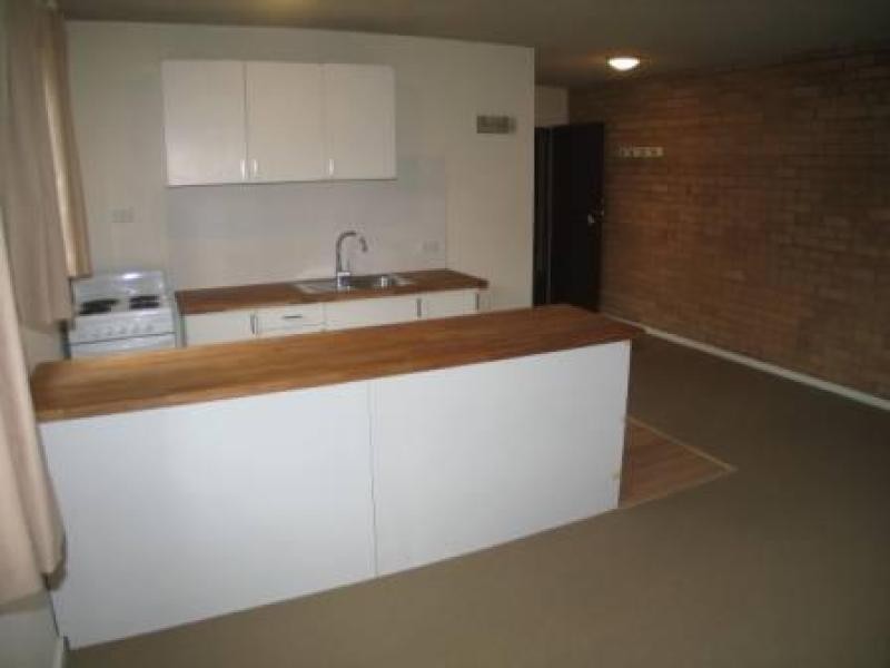 16/46 Trinculo Place, Queanbeyan NSW 2620