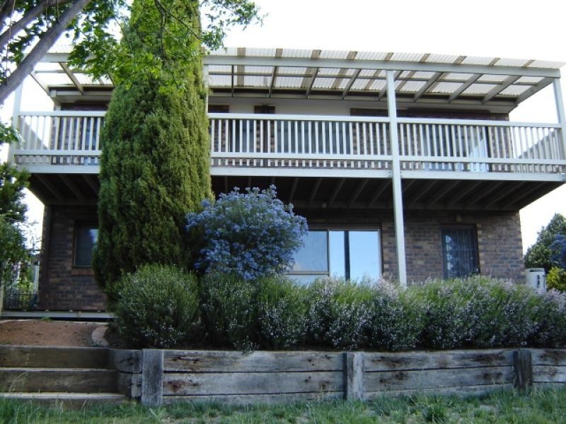 9 Noonan Street, Queanbeyan NSW 2620