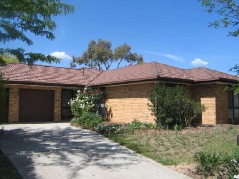 9 Cotter Place, Jerrabomberra NSW 2619
