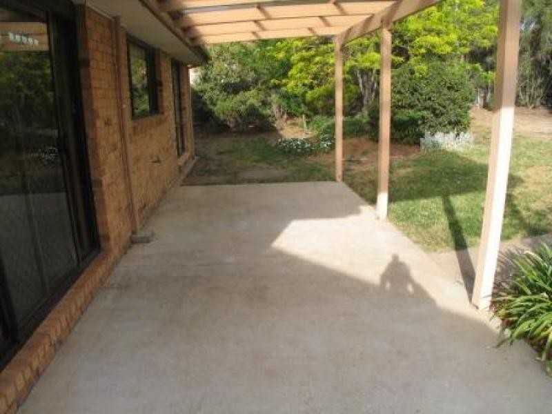 9 Cotter Place, Jerrabomberra NSW 2619