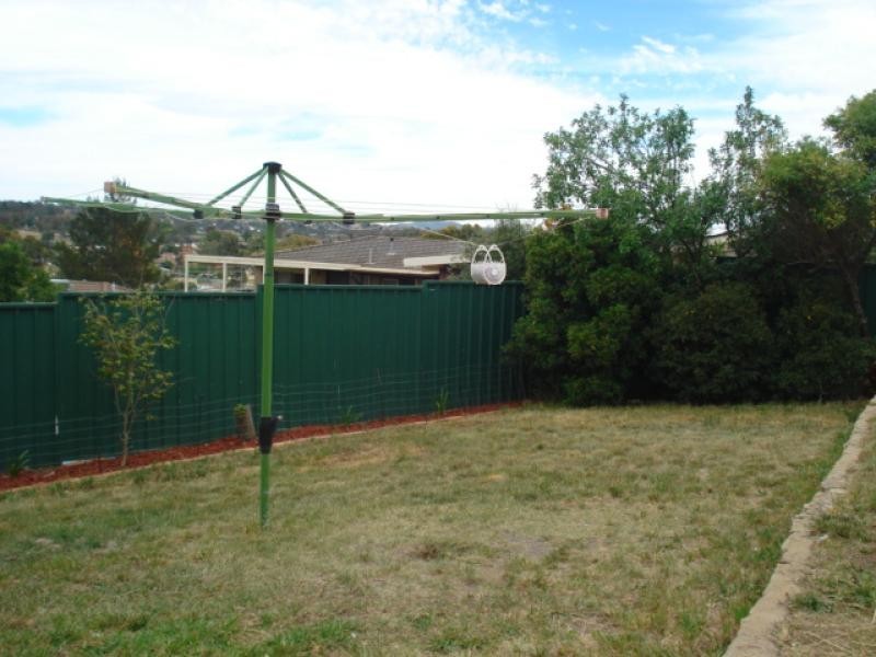 53 Ullamulla Crescent, Queanbeyan NSW 2620