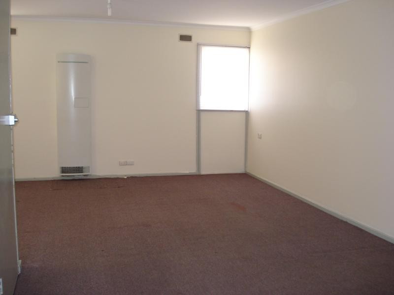 6 Karri Crescent, Queanbeyan NSW 2620
