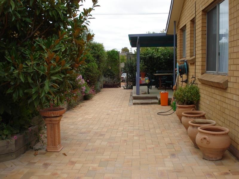 7 Dane Street, Queanbeyan NSW 2620