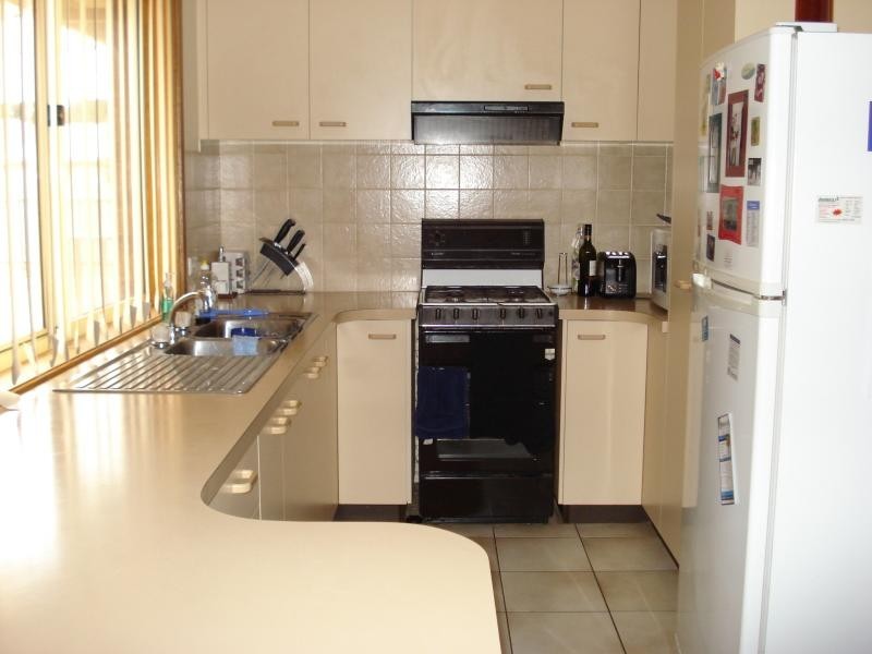 14 Franklin Court, Jerrabomberra NSW 2619