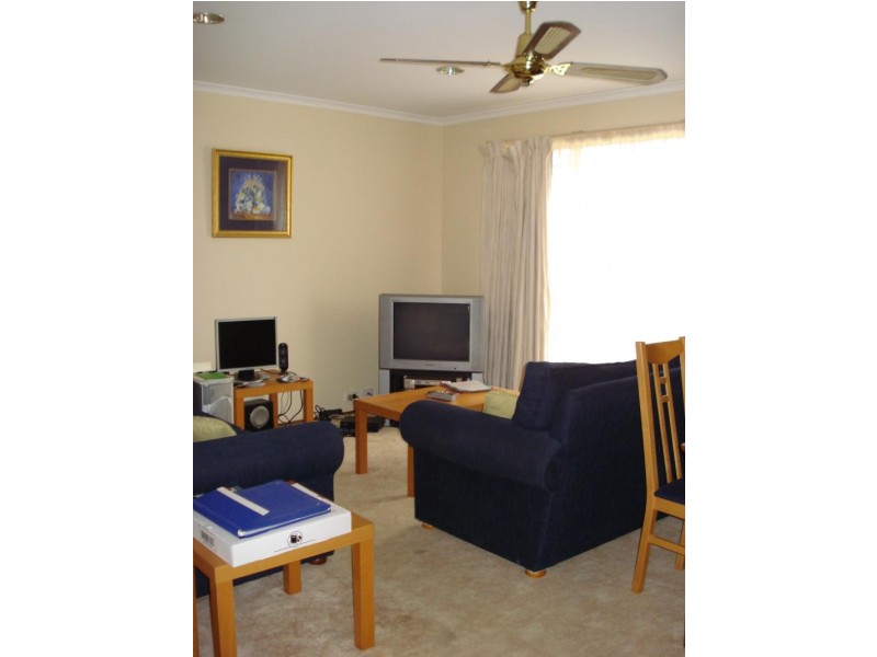14 Franklin Court, Jerrabomberra NSW 2619