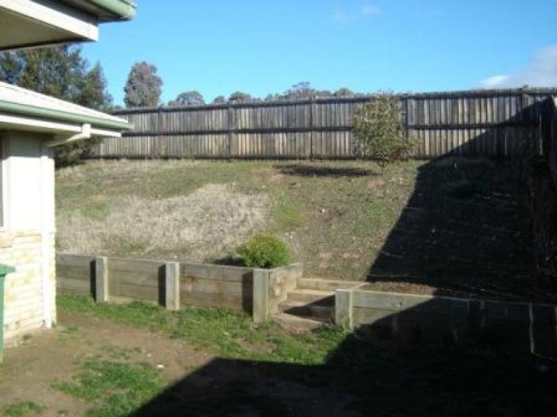 19 Telopea Place, Queanbeyan NSW 2620