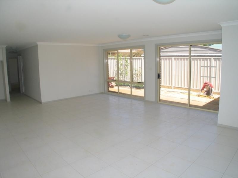 7-11 Broughton Place, Queanbeyan NSW 2620