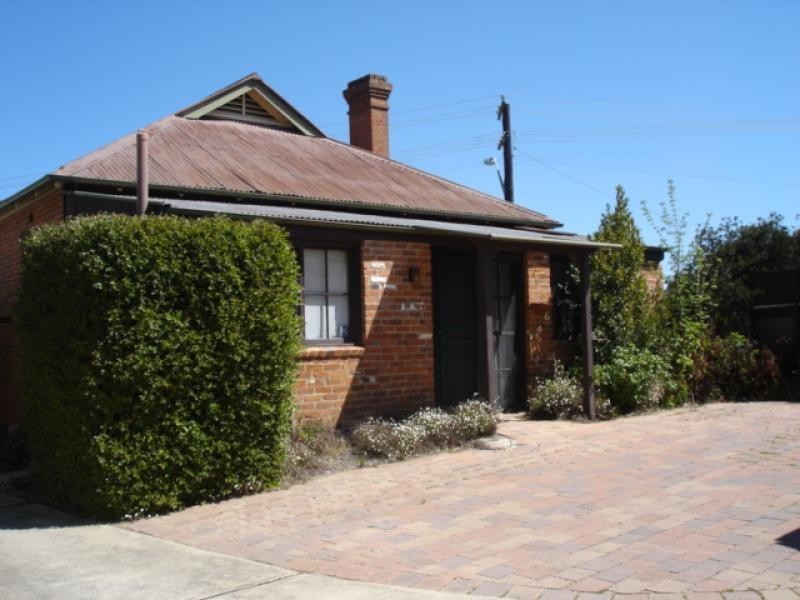 2/76 Crawford Street, Queanbeyan NSW 2620