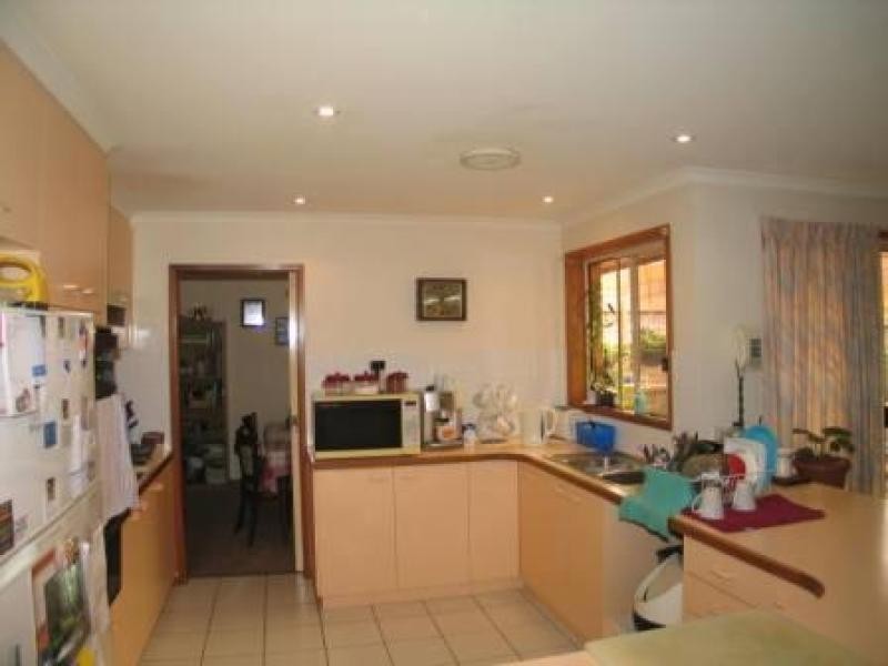 14 Walker Crescent, Jerrabomberra NSW 2619