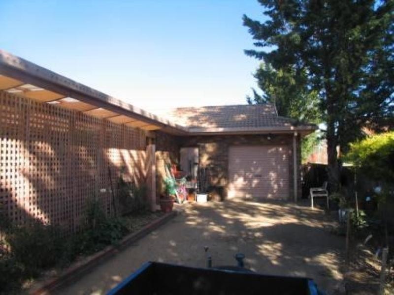 14 Walker Crescent, Jerrabomberra NSW 2619