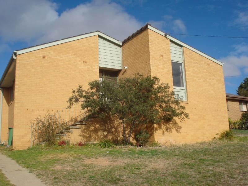 34 Karri Crescent, Queanbeyan NSW 2620