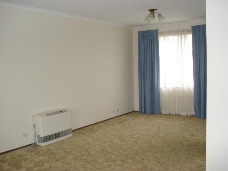 14 Robertson Street, Queanbeyan NSW 2620