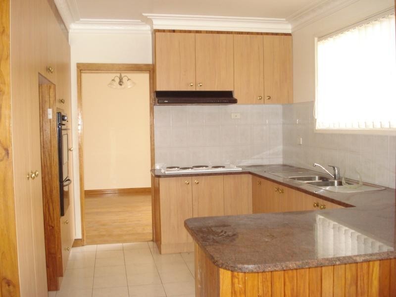12 Russell Place, Queanbeyan NSW 2620