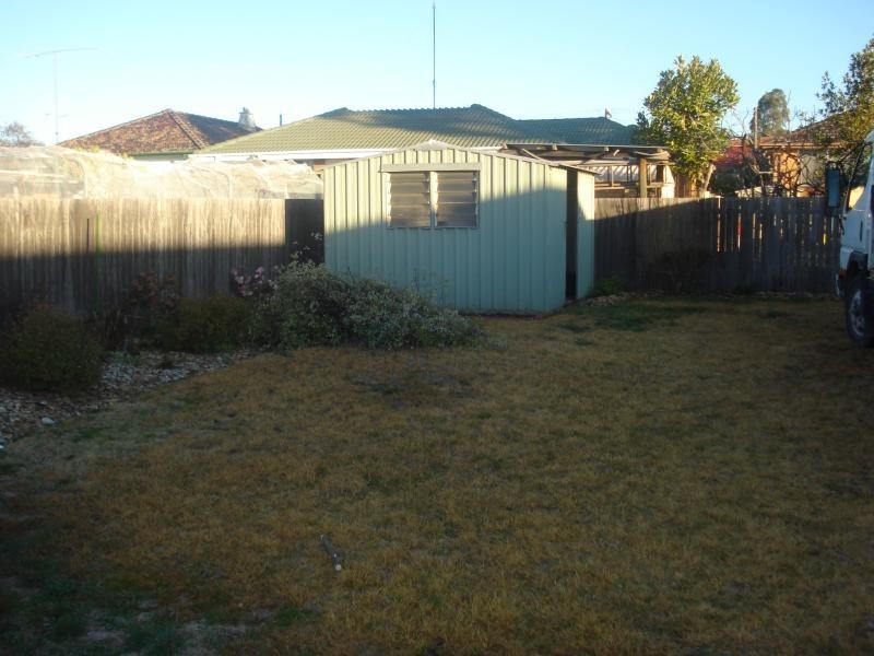 2 West Avenue, Queanbeyan NSW 2620