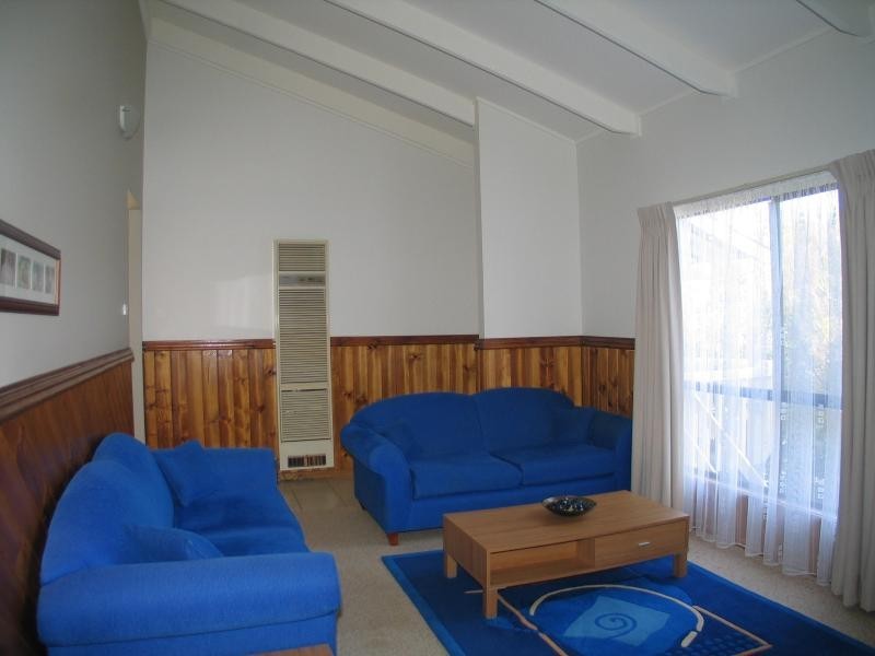 10 Doyle Place, Queanbeyan NSW 2620