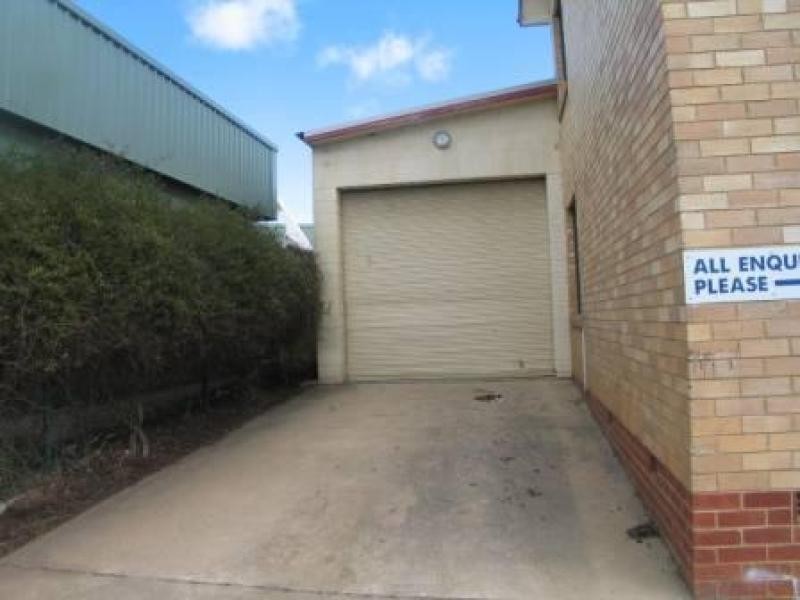 33 Yass Road, Queanbeyan NSW 2620