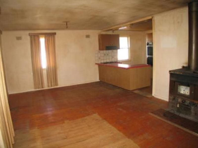 127 Donald Road, Queanbeyan NSW 2620