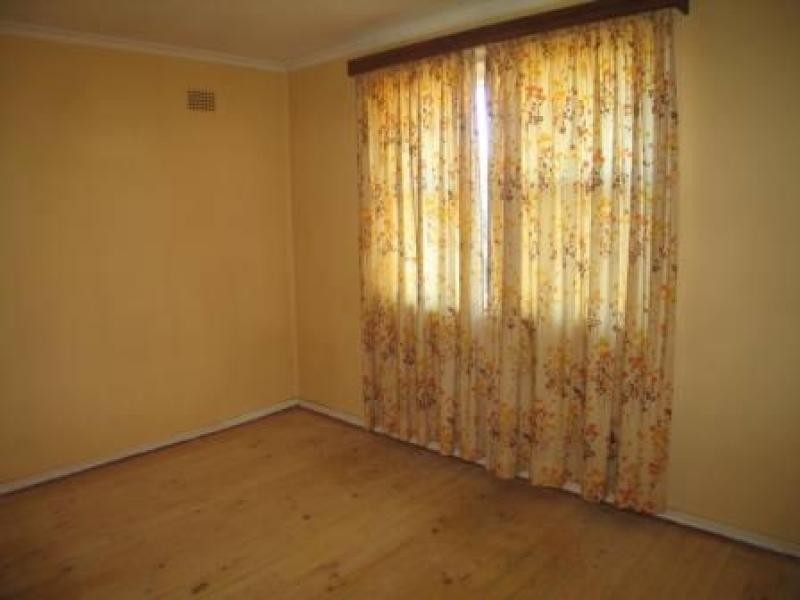 127 Donald Road, Queanbeyan NSW 2620