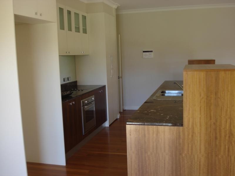 24 Firethorn Place, Jerrabomberra NSW 2619