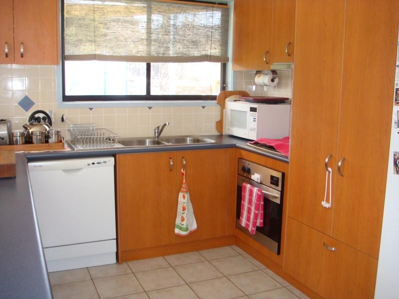 5 Coora Place, Jerrabomberra NSW 2619