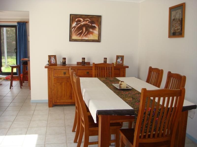 5 Coora Place, Jerrabomberra NSW 2619