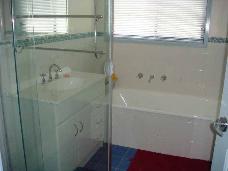 5 Coora Place, Jerrabomberra NSW 2619